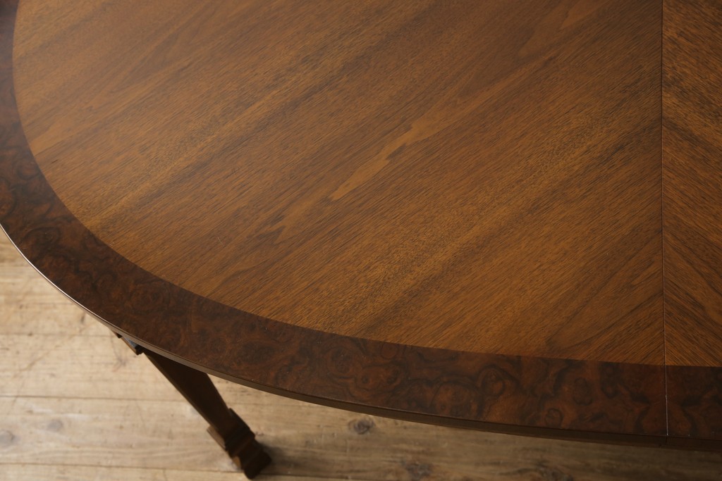 中古　美品　DREXEL HERITAGE(ドレクセルヘリテイジ)　FRANCESCA(フランチェスカ)シリーズ　優美な佇まいのダイニングテーブル(2人掛け、4人掛け)(R-051811)
