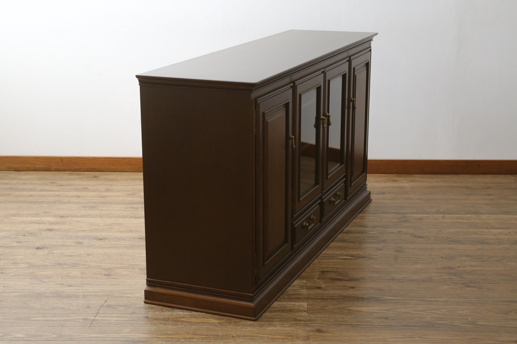 中古　美品　maruni(マルニ木工)　地中海ロイヤルシリーズ(ROYAL)　クラシカルな雰囲気を醸し出すサイドボード(キャビネット、収納棚、戸棚、飾り棚)(定価約54万円)(R-080679)