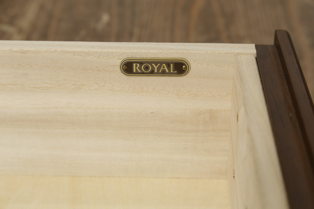 中古　美品　maruni(マルニ木工)　地中海ロイヤルシリーズ(ROYAL)　クラシカルな雰囲気を醸し出すサイドボード(キャビネット、収納棚、戸棚、飾り棚)(定価約54万円)(R-080679)