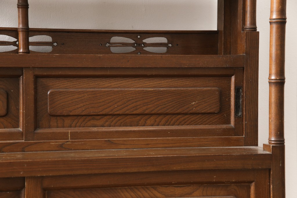 和製アンティーク　三方ケヤキ材　上手物!木の温もりを感じられる茶箪笥(欅材、飾り棚、戸棚、収納棚)(R-057293)