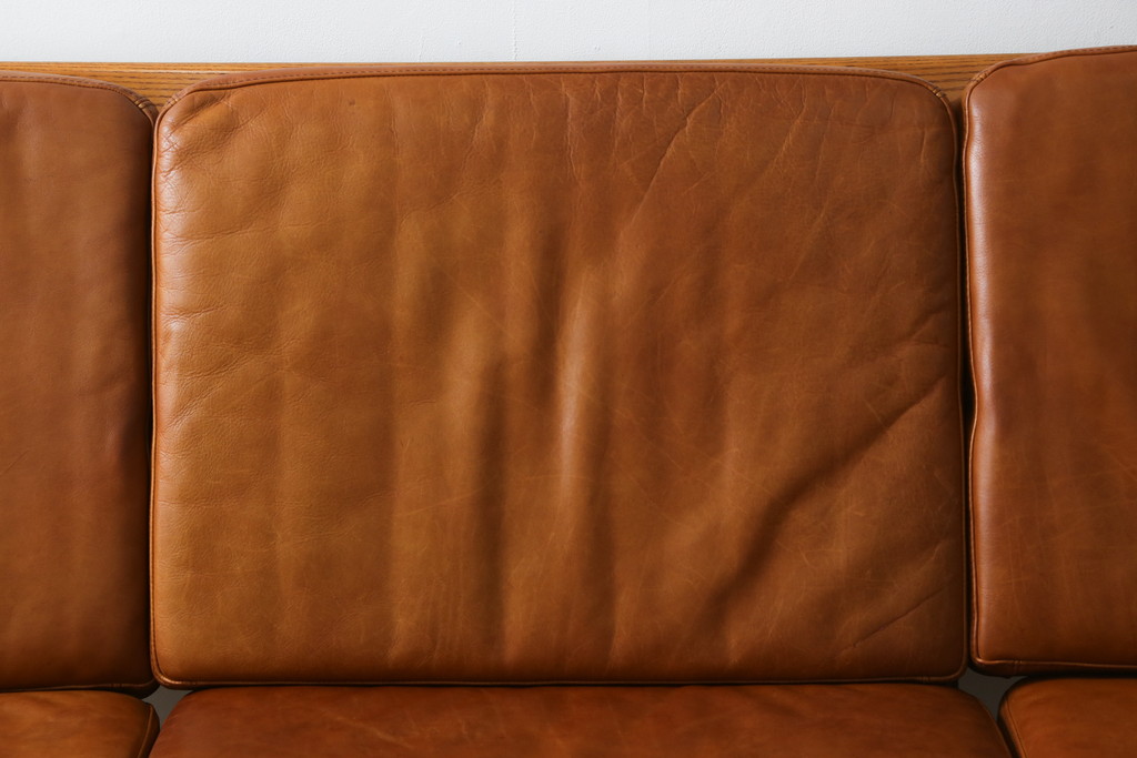 中古　美品　希少な廃番品　ACME Furniture(アクメファニチャー)　DELMAR(デルマー)　使い込まれた本革(レザー)がヴィンテージスタイルによく馴染む3人掛けソファ(三人掛けソファ、3P、トリプルソファ)(定価約30万円)(R-081448)