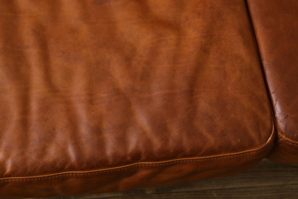 中古　美品　希少な廃番品　ACME Furniture(アクメファニチャー)　DELMAR(デルマー)　使い込まれた本革(レザー)がヴィンテージスタイルによく馴染む3人掛けソファ(三人掛けソファ、3P、トリプルソファ)(定価約30万円)(R-081448)