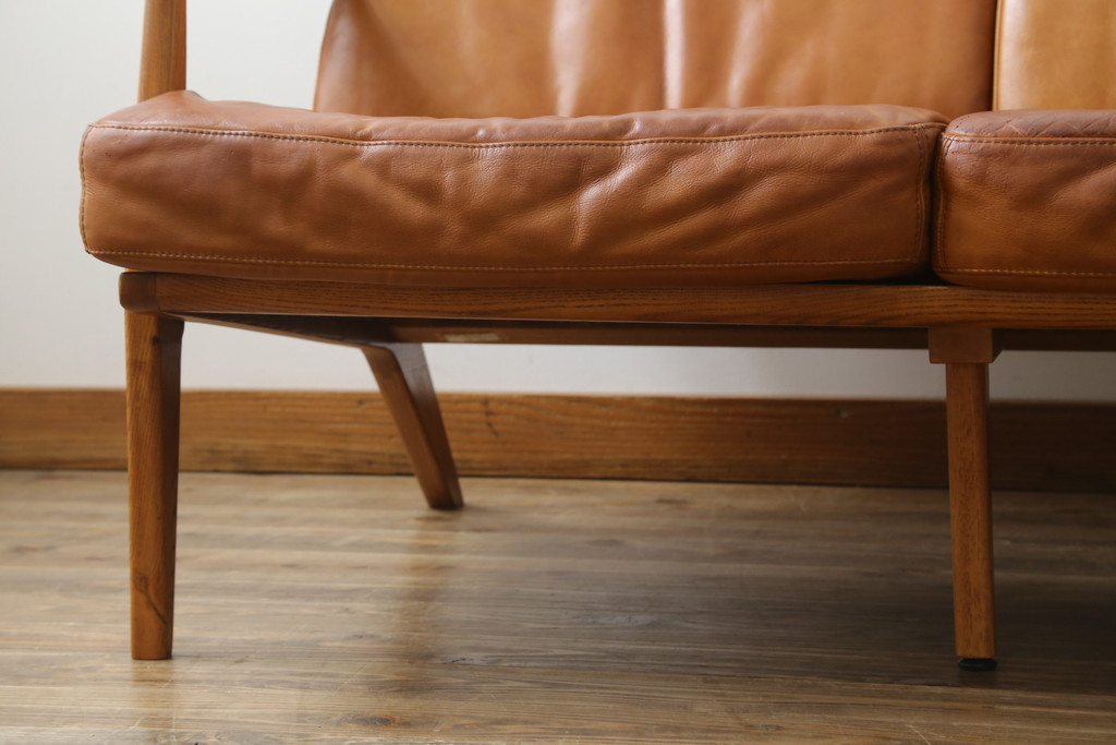 中古　美品　希少な廃番品　ACME Furniture(アクメファニチャー)　DELMAR(デルマー)　使い込まれた本革(レザー)がヴィンテージスタイルによく馴染む3人掛けソファ(三人掛けソファ、3P、トリプルソファ)(定価約30万円)(R-081448)