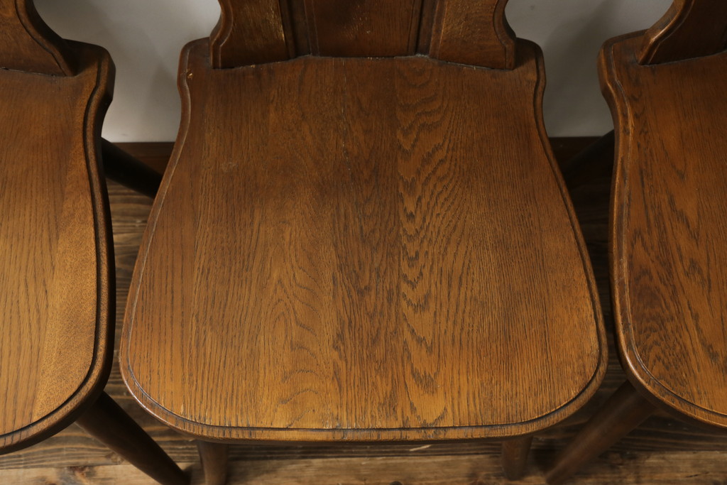 中古　希少な絶版品!!　カリモク家具(karimoku)　ルスティック(RUSTIC)　オーク材　カントリースタイルの空間づくりにおすすめなダイニングチェア3脚セット(板座チェア、椅子、イス、バラ売り可能)(R-075947)