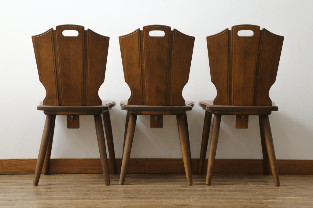 中古　希少な絶版品!!　カリモク家具(karimoku)　ルスティック(RUSTIC)　オーク材　カントリースタイルの空間づくりにおすすめなダイニングチェア3脚セット(板座チェア、椅子、イス、バラ売り可能)(R-075947)