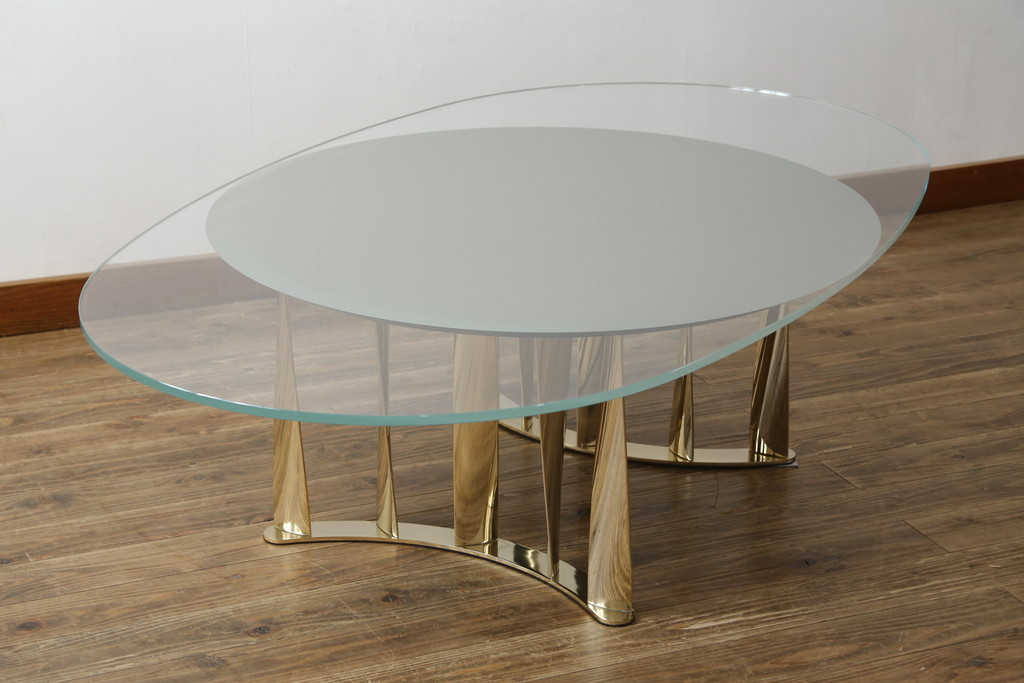 中古　美品　Cassina(カッシーナ)　476-15　BOBOLI(ボボリ)　ガラス天板　個性溢れるデザインが魅力のオーバルローテーブル(リビングテーブル、センターテーブル)(定価約68万円)(R-075201)