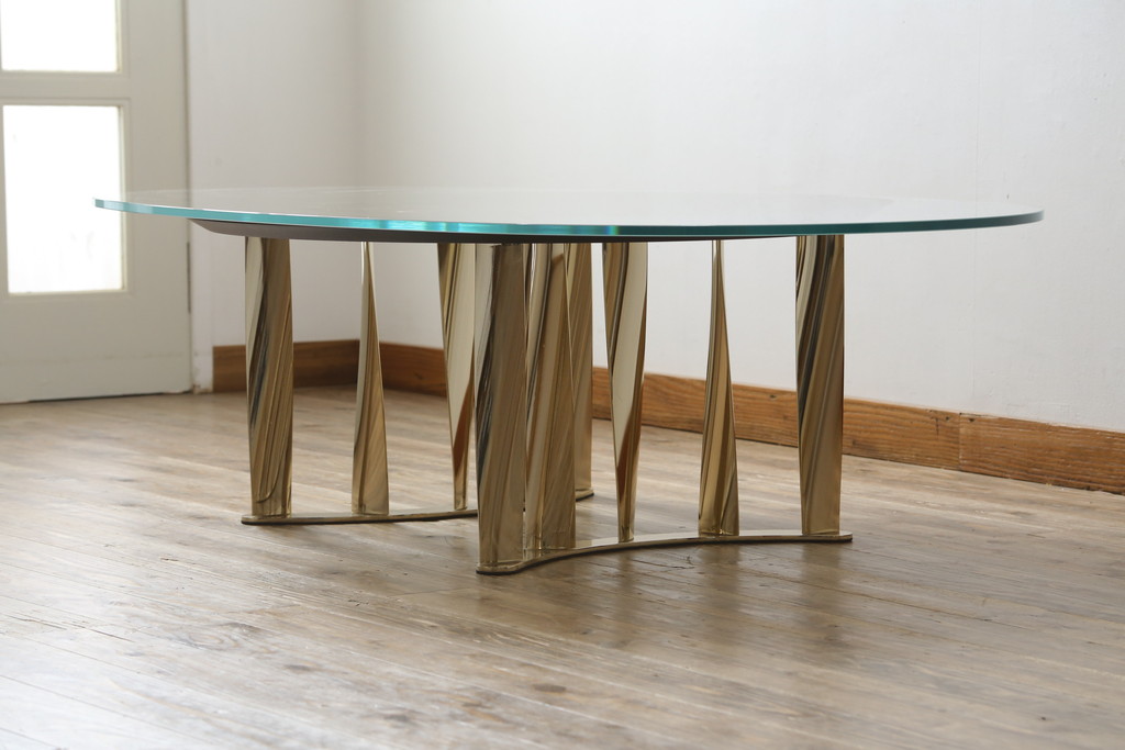 中古　美品　Cassina(カッシーナ)　476-15　BOBOLI(ボボリ)　ガラス天板　個性溢れるデザインが魅力のオーバルローテーブル(リビングテーブル、センターテーブル)(定価約68万円)(R-075201)
