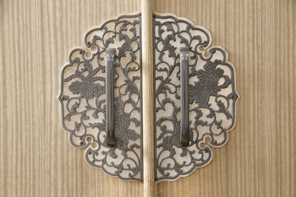 中古　国産　職人手造品　収納力抜群!!上品な佇まいが落ち着きのある空間を演出する桐箪笥(並厚、四方丸、桐たんす、着物箪笥、衣装箪笥、和タンス、引き出し)(R-058067)
