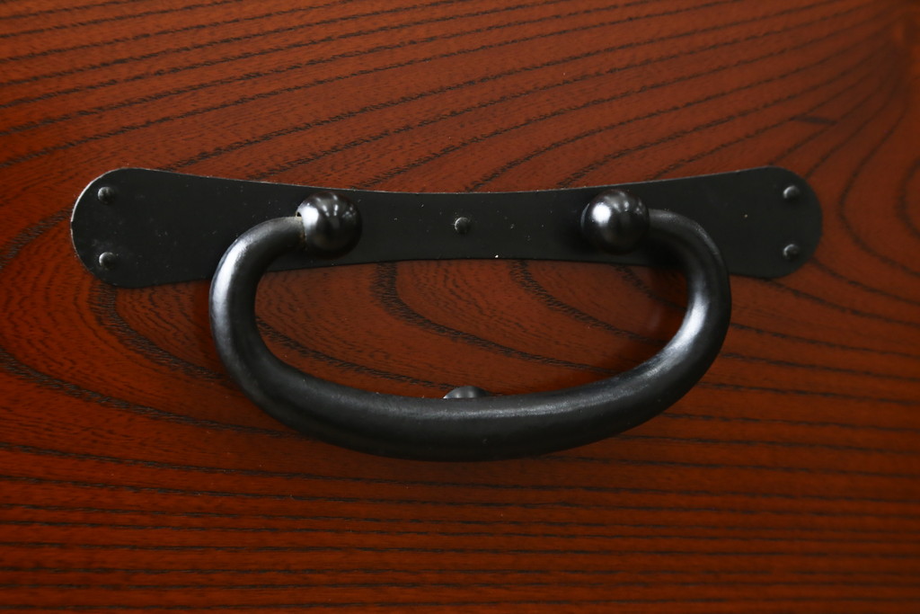 中古　美品　前面欅(ケヤキ)材　品のある佇まいが美しいローチェスト(ローボード、引き出し、衣装箪笥、和箪笥、整理タンス、収納たんす)(R-078783)