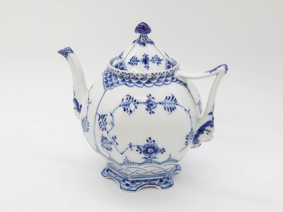 ビンテージ　希少　デンマーク　ROYAL COPENHAGEN(ロイヤルコペンハーゲン)　ブルーフルーテッド　フルレース　顔付き　1119　優雅なひとときを演出するティーポット(洋食器)(R-075912)