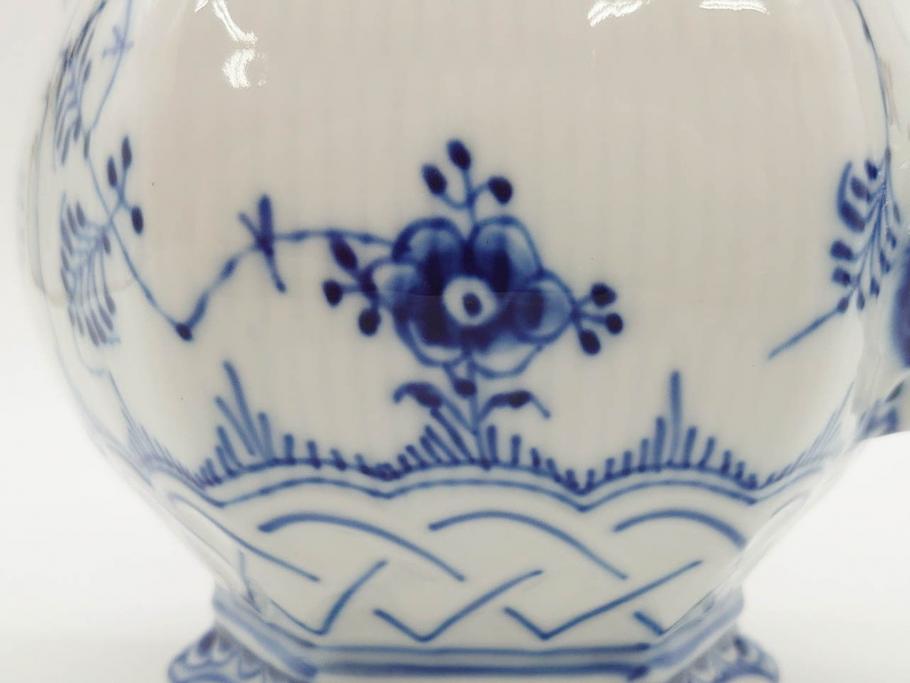 ビンテージ　希少　デンマーク　ROYAL COPENHAGEN(ロイヤルコペンハーゲン)　ブルーフルーテッド　フルレース　顔付き　1119　優雅なひとときを演出するティーポット(洋食器)(R-075912)