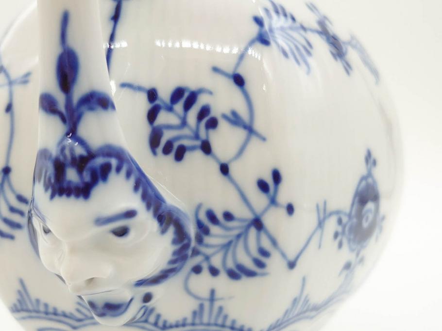 ビンテージ　希少　デンマーク　ROYAL COPENHAGEN(ロイヤルコペンハーゲン)　ブルーフルーテッド　フルレース　顔付き　1119　優雅なひとときを演出するティーポット(洋食器)(R-075912)