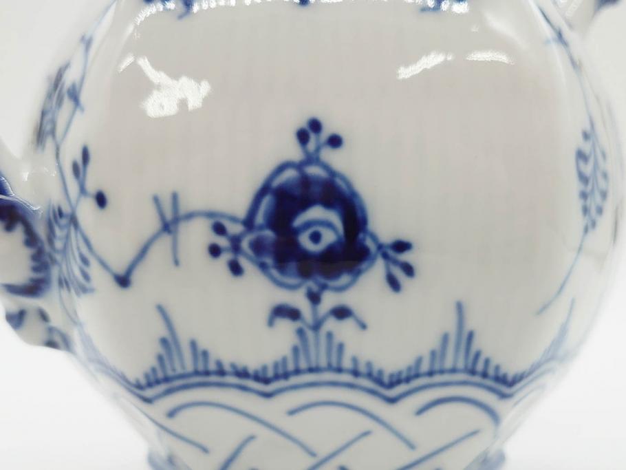 ビンテージ　希少　デンマーク　ROYAL COPENHAGEN(ロイヤルコペンハーゲン)　ブルーフルーテッド　フルレース　顔付き　1119　優雅なひとときを演出するティーポット(洋食器)(R-075912)
