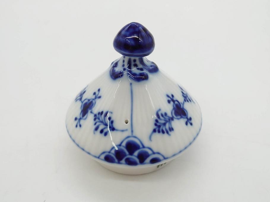 ビンテージ　希少　デンマーク　ROYAL COPENHAGEN(ロイヤルコペンハーゲン)　ブルーフルーテッド　フルレース　顔付き　1119　優雅なひとときを演出するティーポット(洋食器)(R-075912)