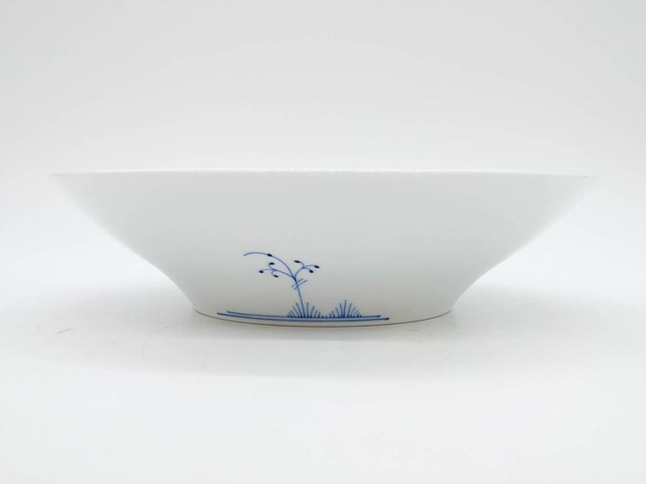 デンマーク　ROYAL COPENHAGEN(ロイヤルコペンハーゲン)　ブルーエレメンツ　美しいフォルムのデザインが目を惹くディーププレート 24cm(皿、洋食器)(R-075949)