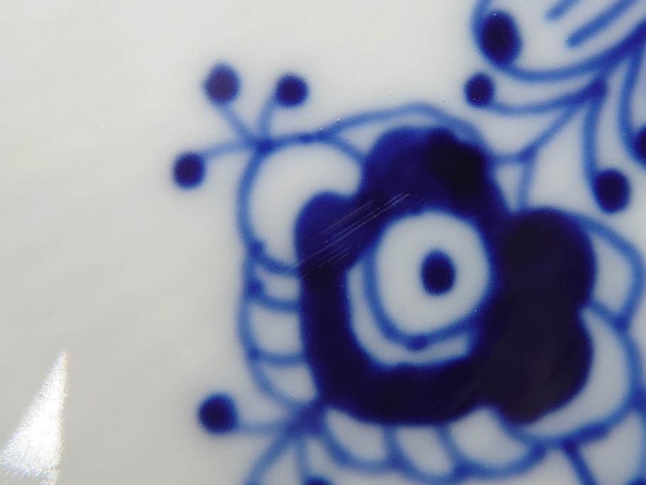 デンマーク　ROYAL COPENHAGEN(ロイヤルコペンハーゲン)　ブルーフルーテッド　ハーフレース　食卓を華やかに演出するオーバルディッシュ(プレート、皿、洋食器)(定価約71500円)(R-075950)