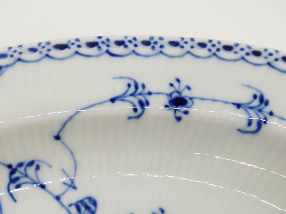 デンマーク　ROYAL COPENHAGEN(ロイヤルコペンハーゲン)　ブルーフルーテッド　ハーフレース　食卓を華やかに演出するオーバルディッシュ(プレート、皿、洋食器)(定価約71500円)(R-075951)