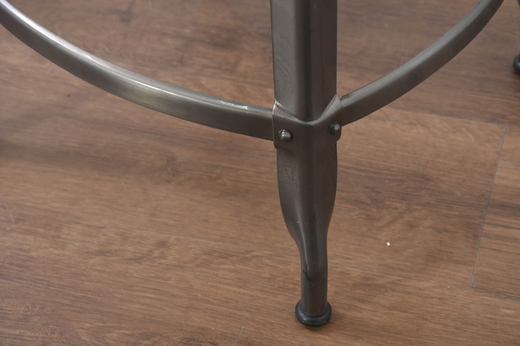 中古　美品　フランス　Nicolle Chair(ニコル・チェア)　Whale Tail(ホエールテイル)　インダストリアルデザインがおしゃれなオールスチールのメタルチェア6脚セット(板座チェア、ダイニングチェア、椅子、イス、バラ売り可能)(定価6脚で約35万円)(R-081913)