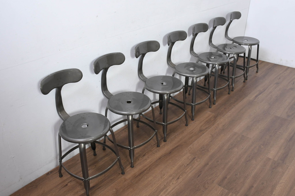中古　美品　フランス　Nicolle Chair(ニコル・チェア)　Whale Tail(ホエールテイル)　インダストリアルデザインがおしゃれなオールスチールのメタルチェア7脚セット(板座チェア、ダイニングチェア、椅子、イス、バラ売り可能)(定価7脚で約50万円)(R-081914)
