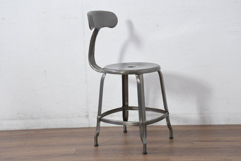 中古　美品　フランス　Nicolle Chair(ニコル・チェア)　Whale Tail(ホエールテイル)　インダストリアルデザインがおしゃれなオールスチールのメタルチェア7脚セット(板座チェア、ダイニングチェア、椅子、イス、バラ売り可能)(定価7脚で約50万円)(R-081914)