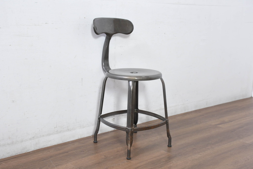 中古　フランス　Nicolle Chair(ニコル・チェア)　Whale Tail(ホエールテイル)　やや小ぶり　インダストリアルデザインがおしゃれなオールスチールのメタルチェア5脚セット(板座チェア、ダイニングチェア、椅子、イス、バラ売り可能)(定価5脚で約29万円)(R-081915)