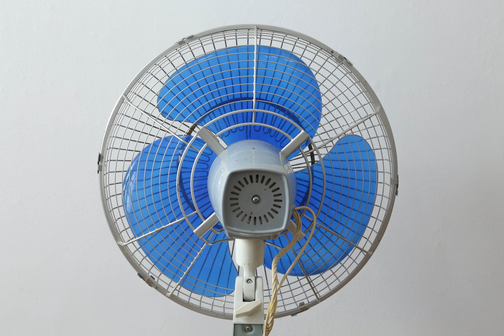 レトロ雑貨　激レア!!　松下電器産業　大型　F-35VG　ナショナル扇風機　箱付き(National、ELECTRIC FAN、3枚羽)(R-075044)