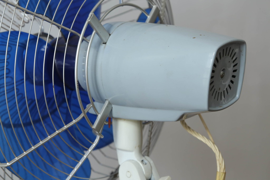 レトロ雑貨　激レア!!　松下電器産業　大型　F-35VG　ナショナル扇風機　箱付き(National、ELECTRIC FAN、3枚羽)(R-075044)