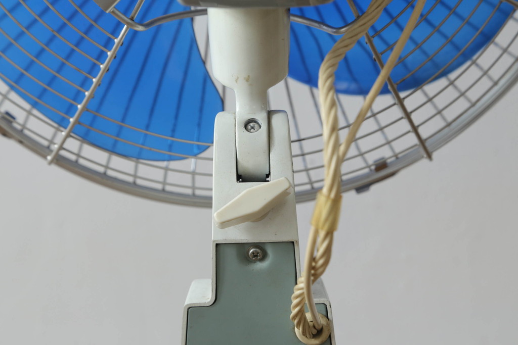 レトロ雑貨　激レア!!　松下電器産業　大型　F-35VG　ナショナル扇風機　箱付き(National、ELECTRIC FAN、3枚羽)(R-075044)