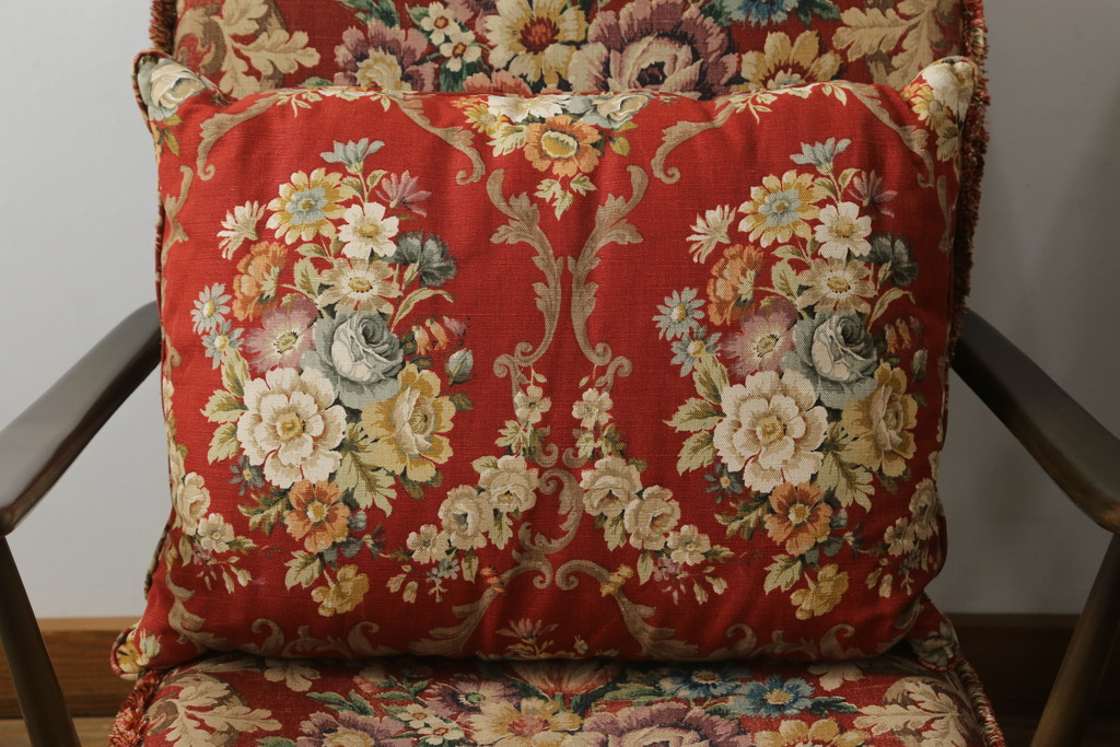 イギリスビンテージ　ERCOL(アーコール)　優雅でクラシカルな雰囲気を高める1人掛けソファ2脚セット(アームチェア、1Pソファ、一人掛け、椅子、イス、ヴィンテージ、英国)(R-069040)