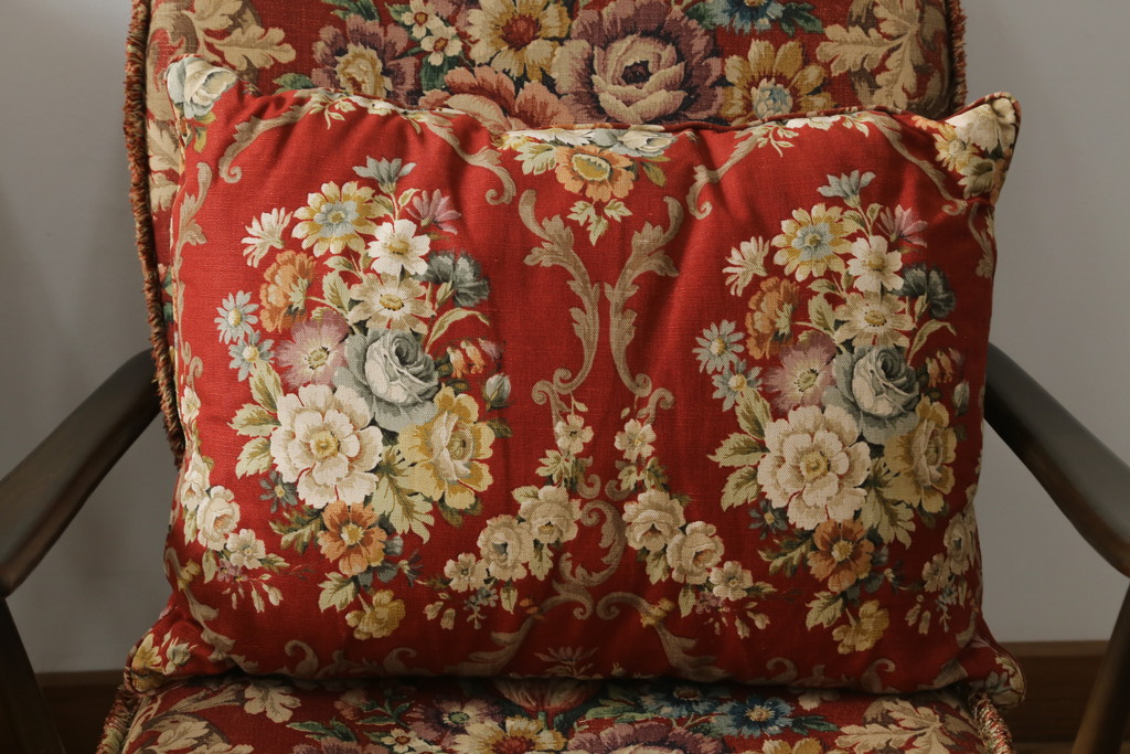 イギリスビンテージ　ERCOL(アーコール)　優雅でクラシカルな雰囲気を高める1人掛けソファ2脚セット(アームチェア、1Pソファ、一人掛け、椅子、イス、ヴィンテージ、英国)(R-069040)