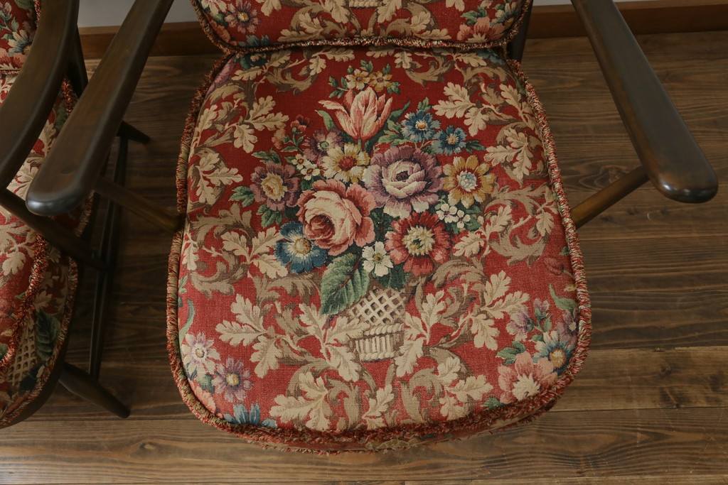 イギリスビンテージ　ERCOL(アーコール)　優雅でクラシカルな雰囲気を高める1人掛けソファ2脚セット(アームチェア、1Pソファ、一人掛け、椅子、イス、ヴィンテージ、英国)(R-069040)