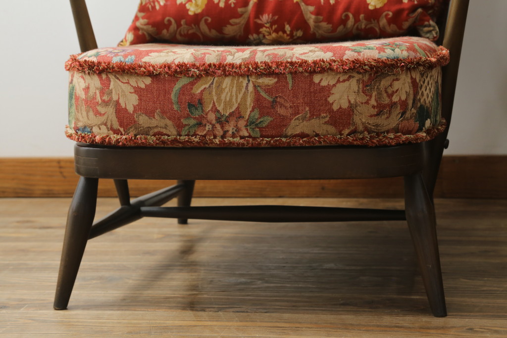 イギリスビンテージ　ERCOL(アーコール)　優雅でクラシカルな雰囲気を高める1人掛けソファ2脚セット(アームチェア、1Pソファ、一人掛け、椅子、イス、ヴィンテージ、英国)(R-069040)
