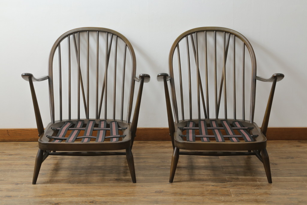 イギリスビンテージ　ERCOL(アーコール)　優雅でクラシカルな雰囲気を高める1人掛けソファ2脚セット(アームチェア、1Pソファ、一人掛け、椅子、イス、ヴィンテージ、英国)(R-069040)