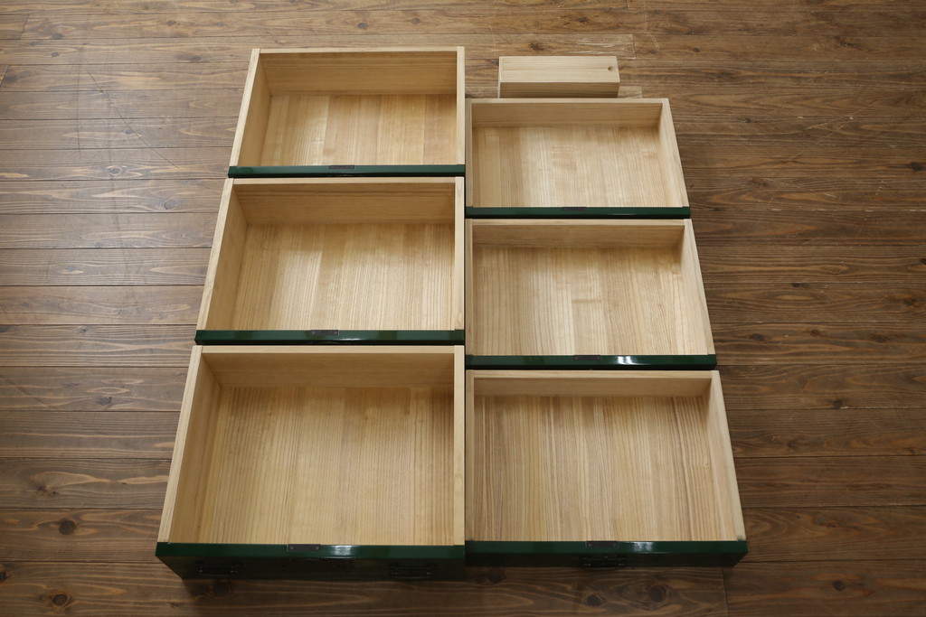 中古　美品!!　二本松工藝館　田中家具　個性的でモダンな佇まいの両開き戸付きチェスト(サイドチェスト、和タンス、整理箪笥、収納箪笥、引き出し、観音箪笥、衣装箪笥)(定価約65万円)(R-078287)