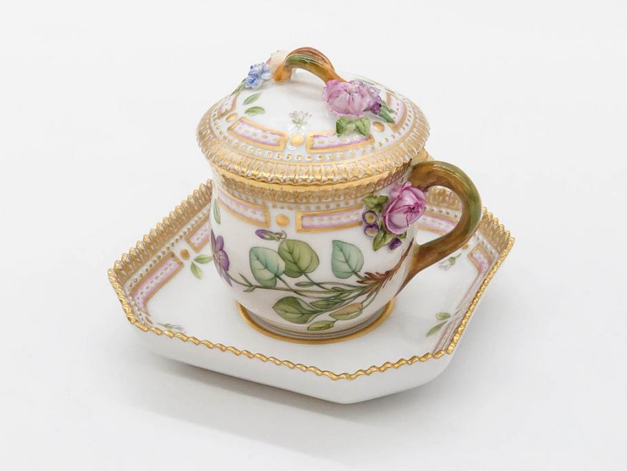 デンマーク　ROYAL COPENHAGEN(ロイヤルコペンハーゲン)　フローラダニカ　優雅で気品に満ちた蓋付きカップ&ソーサー(金彩、花、カスタードポット、マスタード、蓋物、洋食器、C&S、北欧)(R-082752)