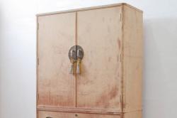 中古　伝統工芸品　金具に上品な花の図柄をあしらった加茂総桐箪笥・上段(胴丸、総桐たんす、着物箪笥、衣装箪笥、和タンス、引き出し)(R-082941)