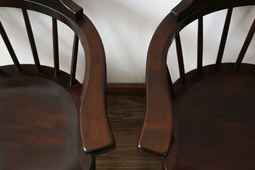 中古　美品　松本民芸家具　#91型　落ち着きのある大人カフェ風インテリアが叶うキャプテンチェア2脚セット(アームチェア、板座チェア、ダイニングチェア、椅子、イス)(定価2脚で約26万円)(R-073728)