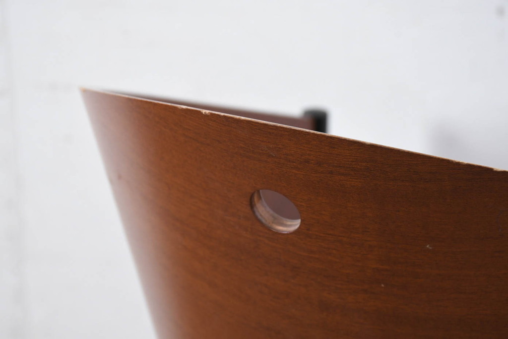 イタリアビンテージ　名作希少品!!　ドリアデ(Driade)　コステス(COSTES)　フィリップ・スタルク(Philippe Starck)デザイン　流線形のフォルムが美しいダイニングチェア2脚セット(椅子、イス、ヴィンテージ、バラ売り可能)(R-082288)