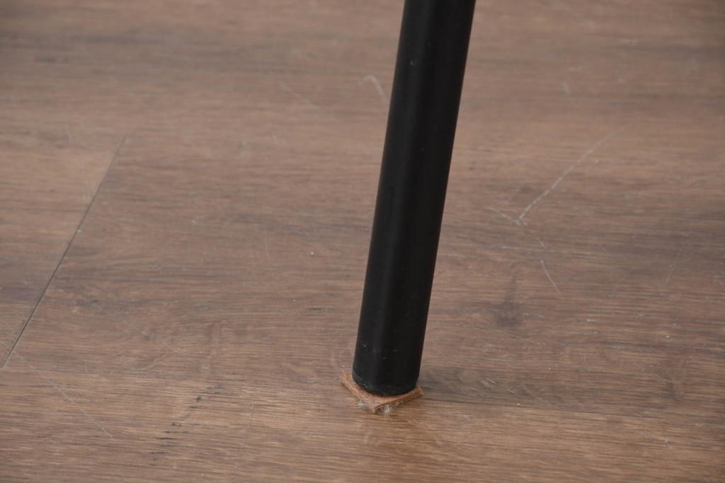 イタリアビンテージ　名作希少品!!　ドリアデ(Driade)　コステス(COSTES)　フィリップ・スタルク(Philippe Starck)デザイン　流線形のフォルムが美しいダイニングチェア2脚セット(椅子、イス、ヴィンテージ、バラ売り可能)(R-082288)