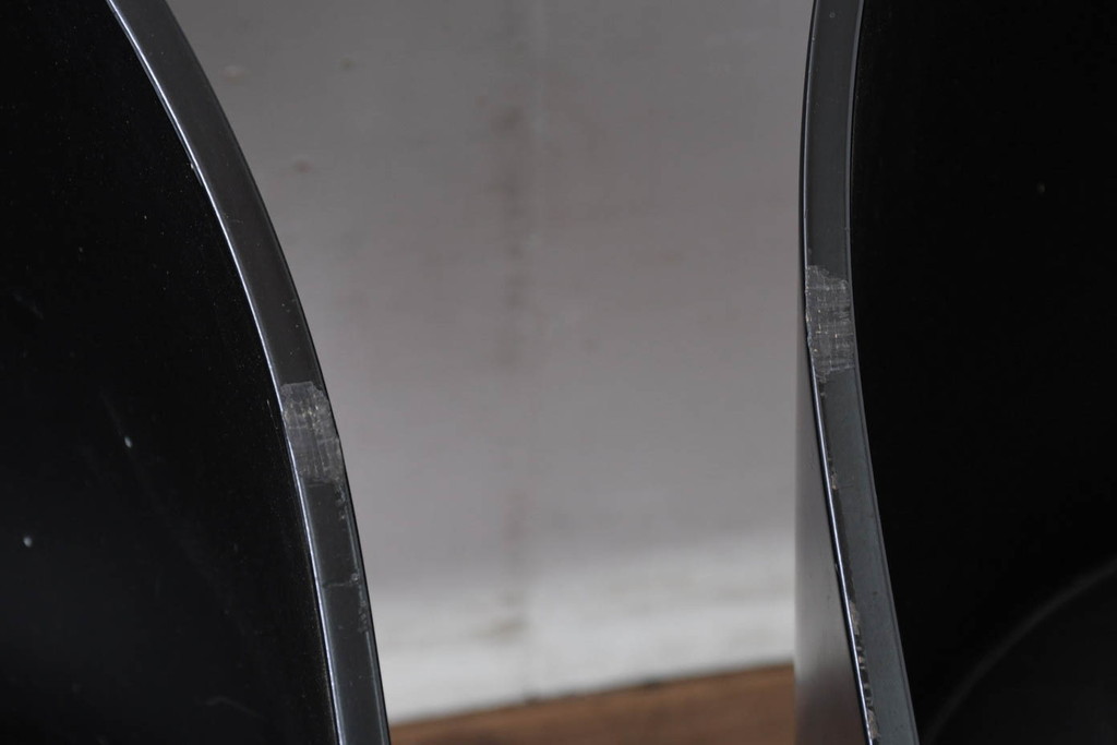 イタリアビンテージ　名作希少品!!　ドリアデ(Driade)　コステス(COSTES)　フィリップ・スタルク(Philippe Starck)デザイン　流線形のフォルムが美しいダイニングチェア2脚セット(椅子、イス、ヴィンテージ、バラ売り可能)(R-082289)
