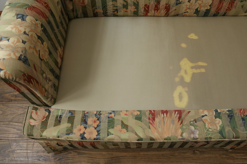 中古　美品　DREXEL HERITAGE(ドレクセルヘリテイジ)　クラシカルな佇まいが魅力の3人掛けソファ(3Pソファ、三人掛けソファ、トリプルソファ、アームソファ)(R-066078)
