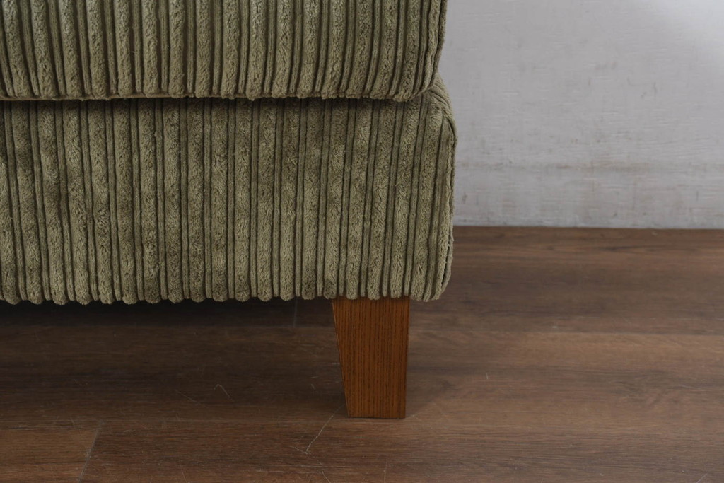 中古　美品!!　ACME Furniture(アクメファニチャー)　JETTY feather(ジェティ・フェザー)　肌触りの良いコーデュロイ生地のおしゃれなオットマン(フットスツール、腰掛け、椅子、イス)(定価約8万5千円)(R-082284)