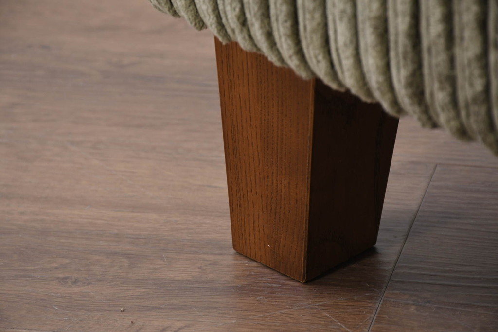 中古　美品!!　ACME Furniture(アクメファニチャー)　JETTY feather(ジェティ・フェザー)　肌触りの良いコーデュロイ生地のおしゃれなオットマン(フットスツール、腰掛け、椅子、イス)(定価約8万5千円)(R-082284)