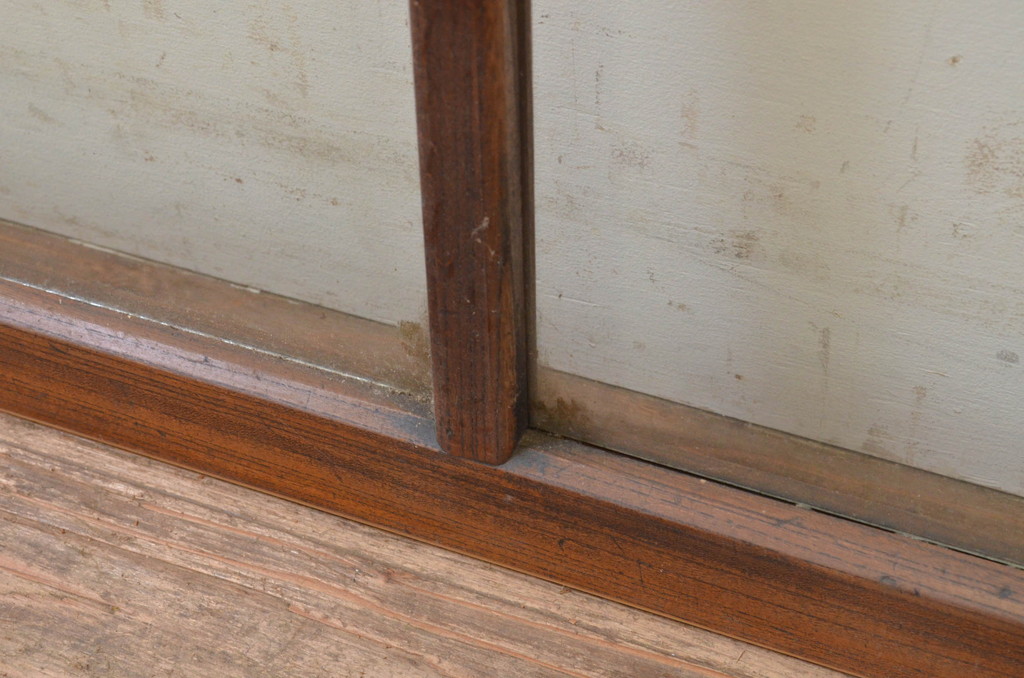 アンティーク建具　総欅(ケヤキ)材　お部屋に取り入れやすいシンプルなガラス窓4枚セット(引き戸、ガラス戸)(R-068429)