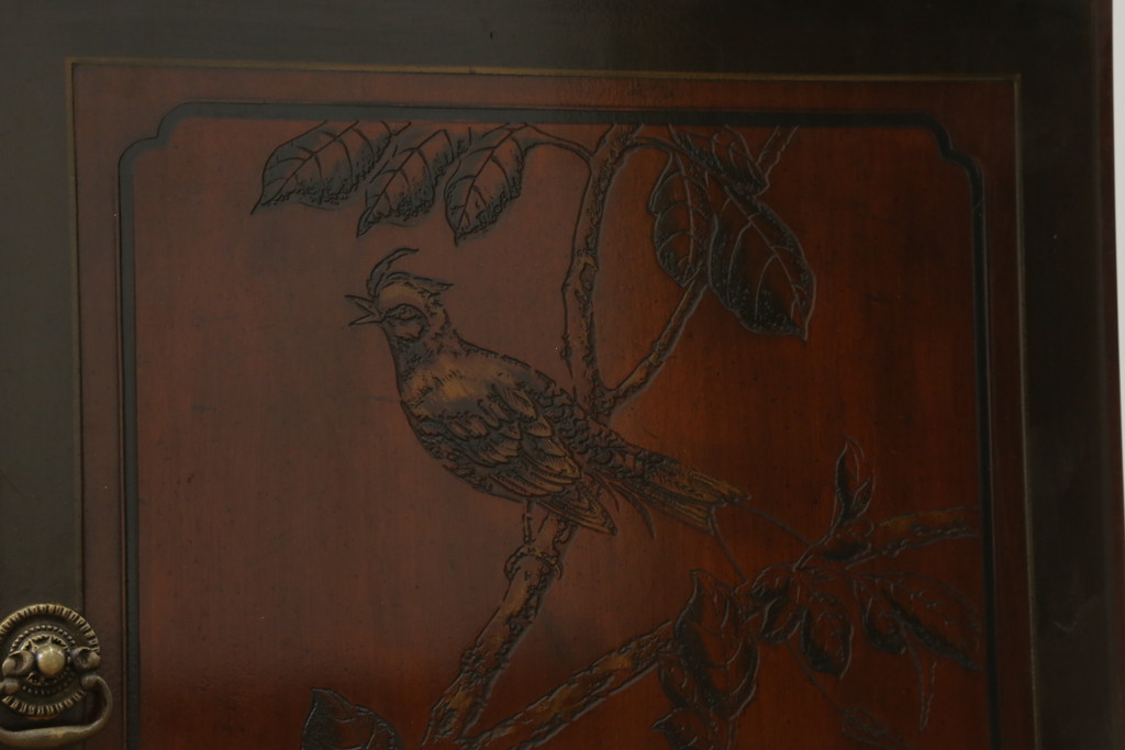 中古　美品　DREXEL HERITAGE(ドレクセルヘリテイジ)　シノワズリ様式　上品な佇まいが美しいチャイナキャビネット(定価約340万円)(食器棚、キュリオケース、ガラスケース、ショーケース、戸棚、飾り棚)(R-059661)