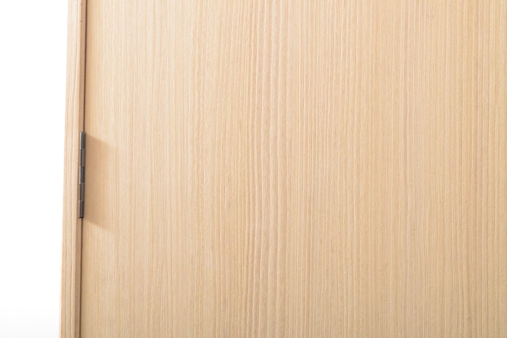 中古　国産手造り家具　梅のデザインの引手金具が上品な雰囲気を醸し出す総桐箪笥(並厚、桐たんす、着物箪笥、和タンス、衣装箪笥、引き出し)(R-057827)