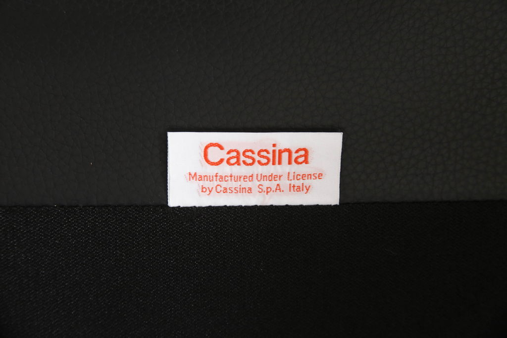 中古　美品　Cassina(カッシーナ)　401 BREAK(ブレーク)　MARIO BELLINI(マリオベリーニ)　キャスター付きアームチェア(ダイニングチェア、一人掛けソファ、1P)(定価約46万円)(R-051526)