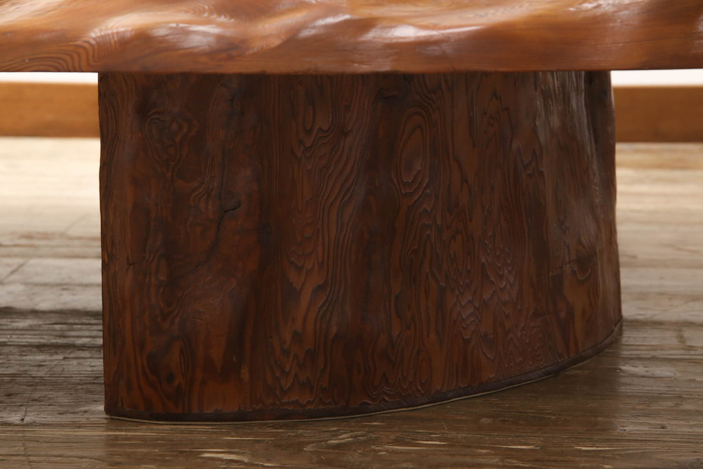 中古　美品　民芸家具　屋久杉一枚板の天板が贅沢な座卓(センターテーブル、ローテーブル、リビングテーブル)(定価約280万円)(R-060051)