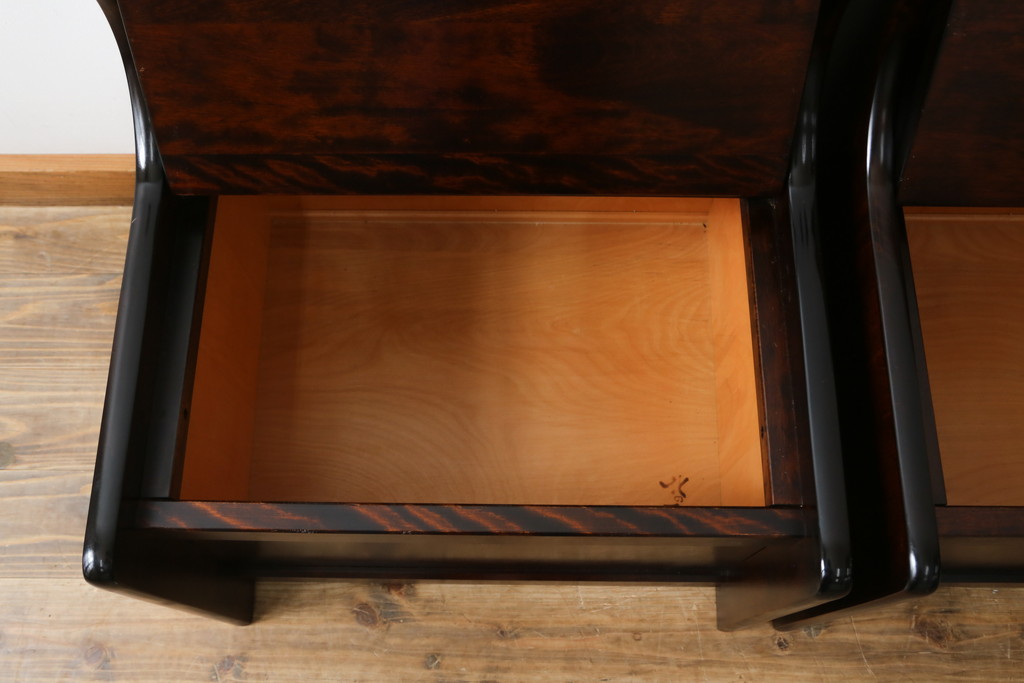 中古　美品　山室家具製作所　民芸家具　北の匠　木のぬくもりを感じる収納付きベンチ2脚セット(板座チェア、椅子、イス、バラ売り可能)(R-078101)