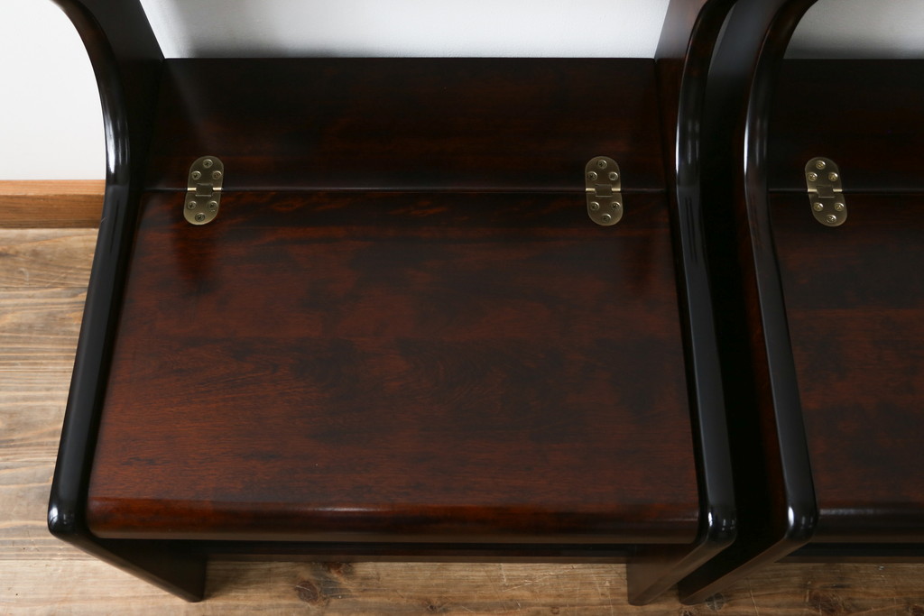 中古　美品　山室家具製作所　民芸家具　北の匠　木のぬくもりを感じる収納付きベンチ2脚セット(板座チェア、椅子、イス、バラ売り可能)(R-078101)